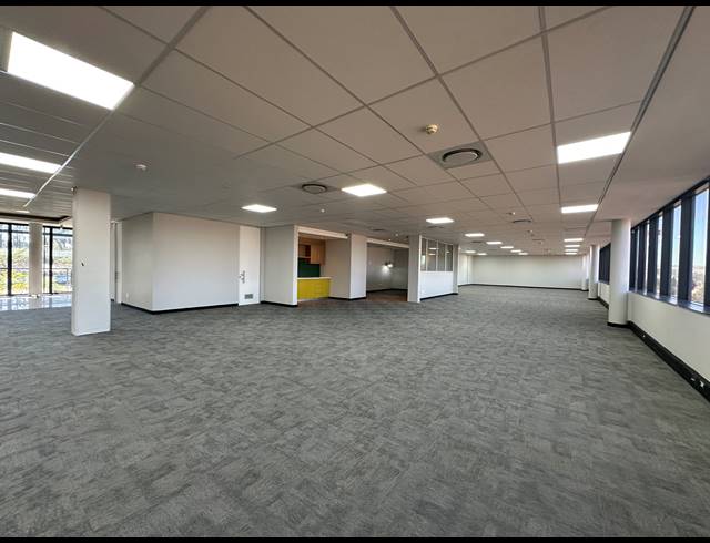612M² OFFICE TO LET IN WOODMEAD
